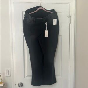 Good American Black Straight Leg Pull on Jeans